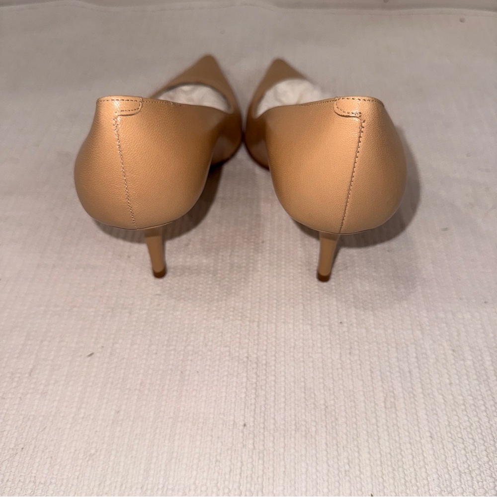 Coach Alison D4 Nude Leather Kitten Heels Size 8B Made in Italy NWOT - Picture 6 of 11